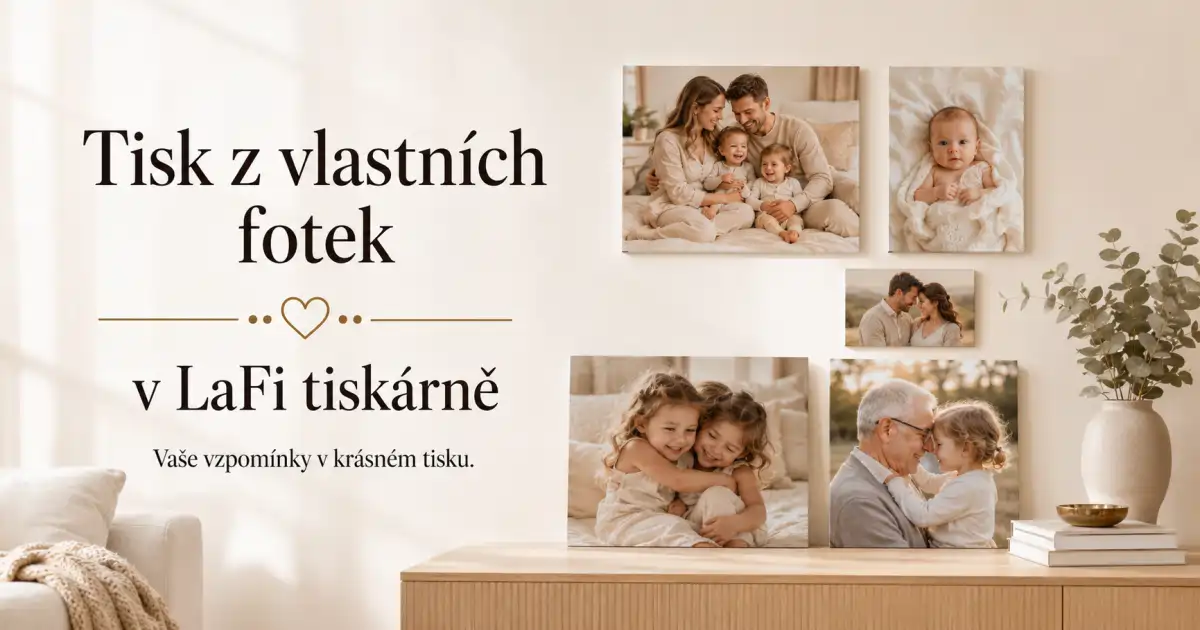 Úvodní banner LaFi tiskárny z Těšína pro tisk z vlastních fotek zobrazující rodinné koláže, snímky miminek, dětí a prarodičů v interiéru.